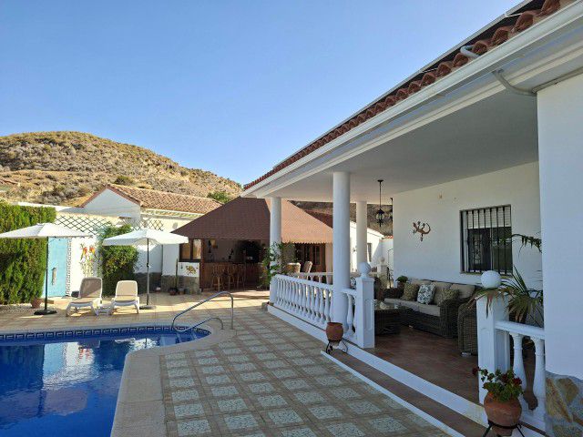 Image No.3-Villa de 5 chambres à vendre à Arboleas