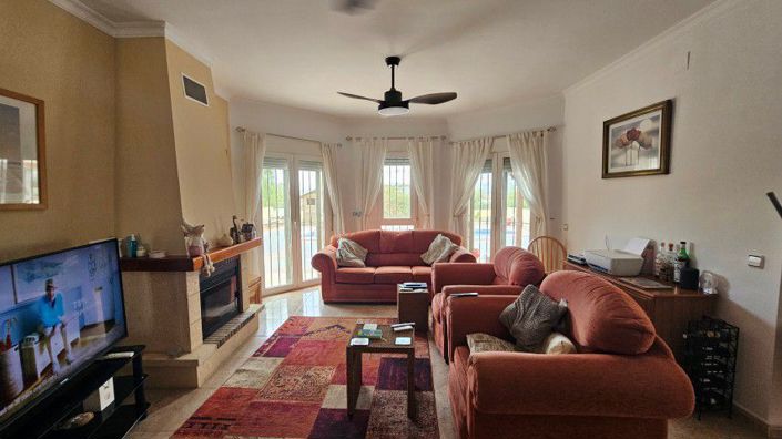 Image No.28-3 Bed Villa for sale
