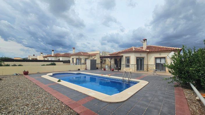 Image No.10-3 Bed Villa for sale