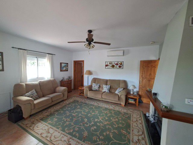 Image No.11-3 Bed Villa for sale