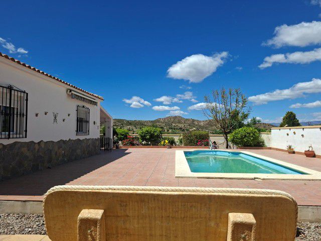 Image No.29-3 Bed Villa for sale