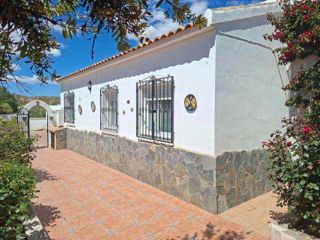 Image No.31-3 Bed Villa for sale