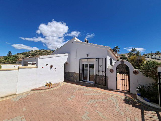 Image No.32-3 Bed Villa for sale