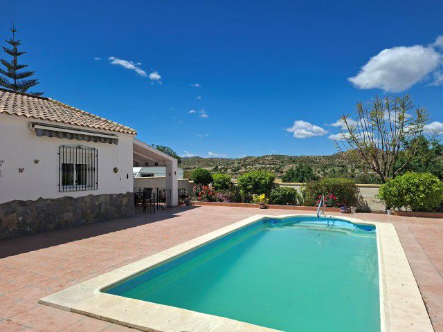 Image No.34-3 Bed Villa for sale