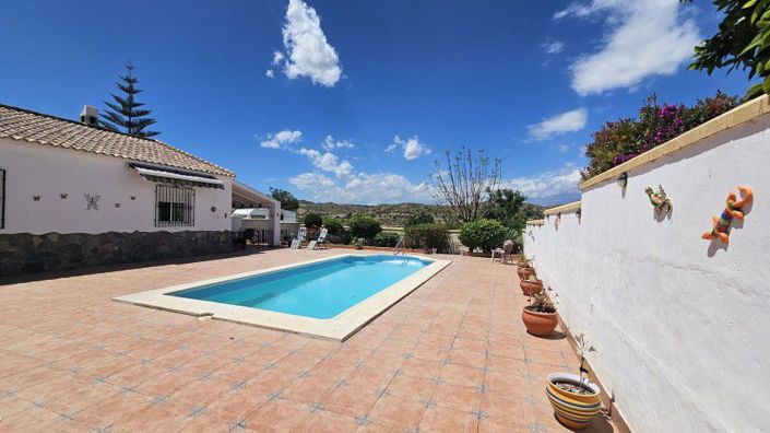 Image No.4-3 Bed Villa for sale