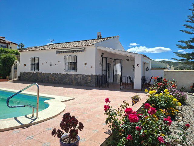 Image No.6-3 Bed Villa for sale