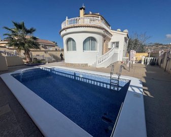 4 Bed Villa for sale