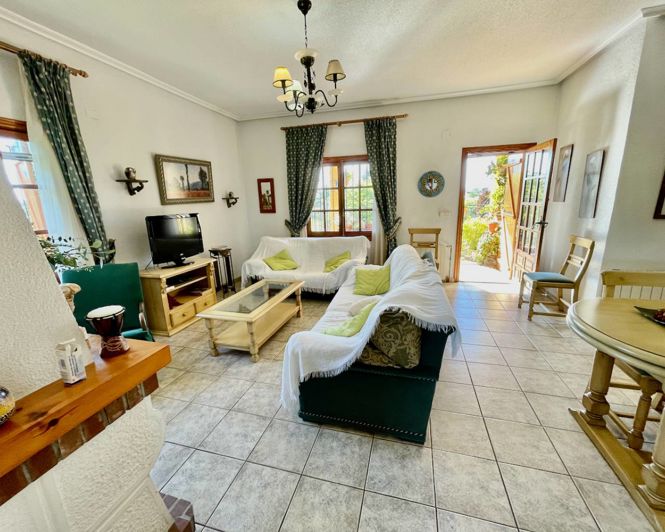 Image No.8-4 Bed Property for sale