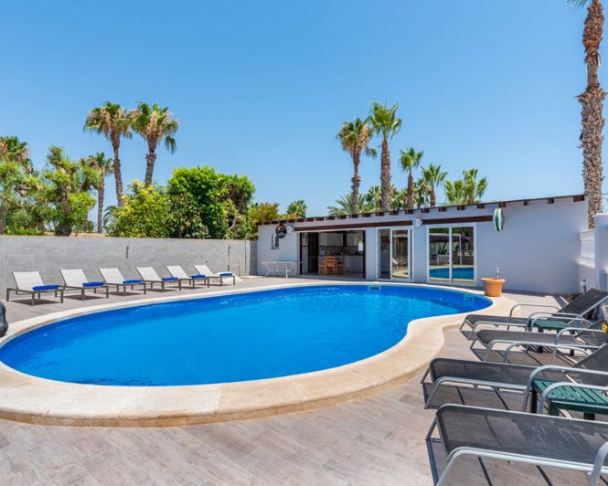 Image No.25-4 Bed Property for sale