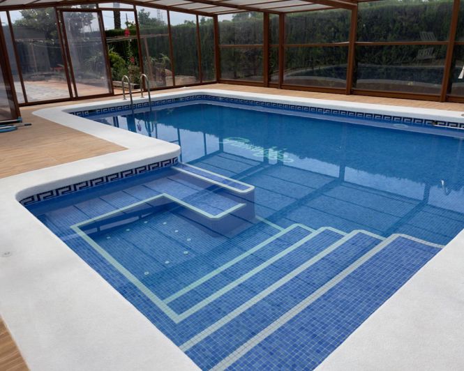 Image No.2-8 Bed Property for sale