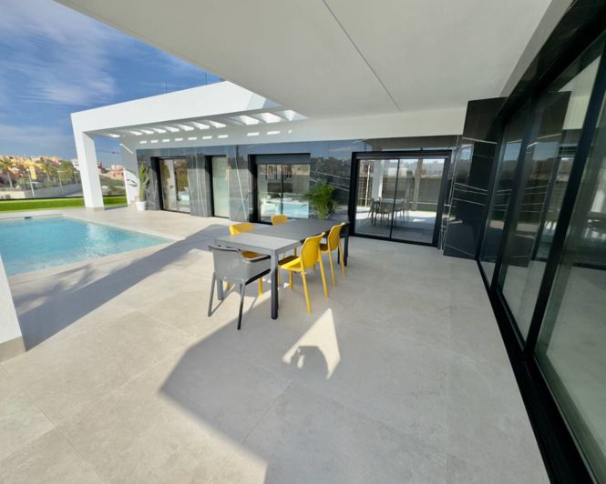 Image No.15-3 Bed Villa for sale