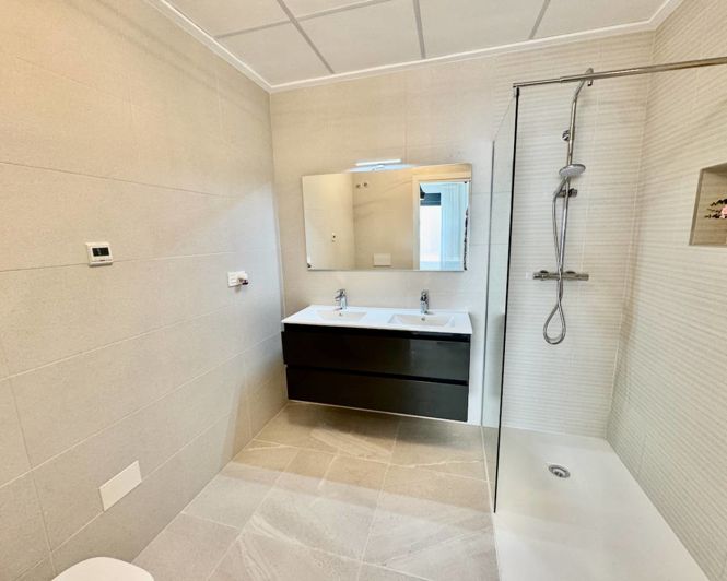 Image No.11-3 Bed Villa for sale