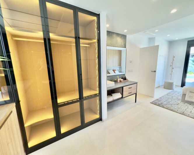 Image No.12-3 Bed Villa for sale