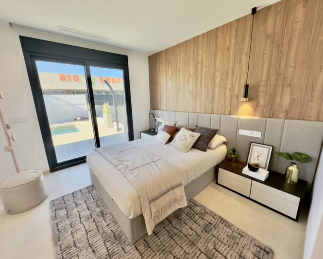 Image No.9-3 Bed Villa for sale