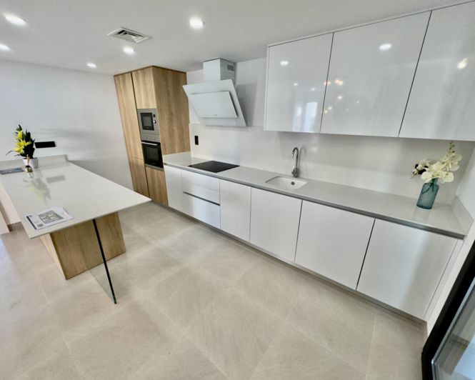 Image No.2-3 Bed Villa for sale