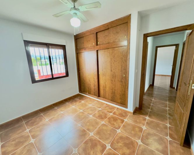 Image No.9-3 Bed Property for sale