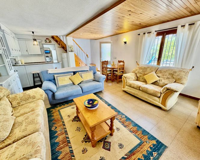 Image No.42-8 Bed Property for sale