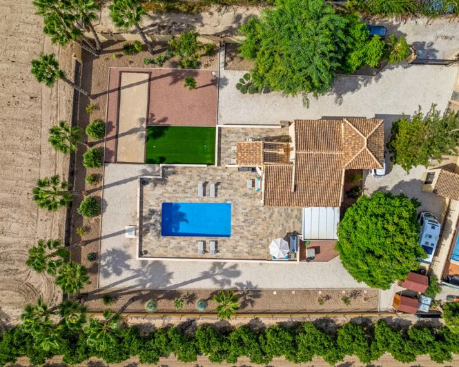 Image No.27-2 Bed Property for sale