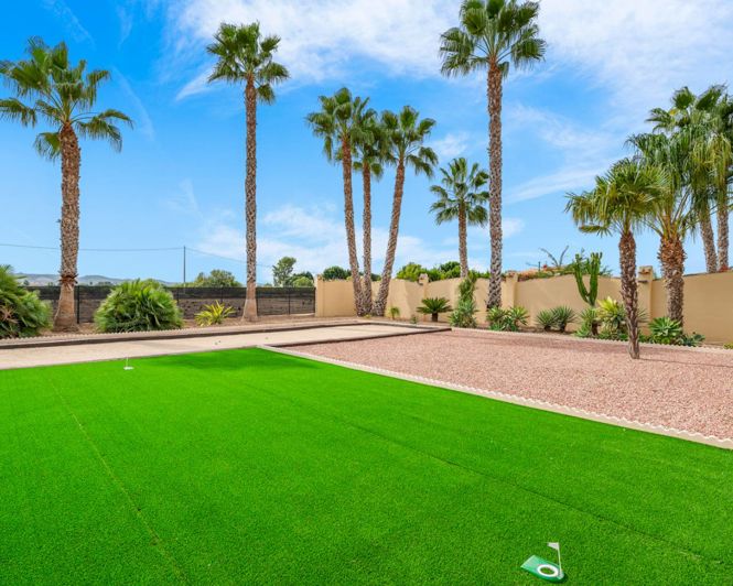 Image No.30-2 Bed Property for sale