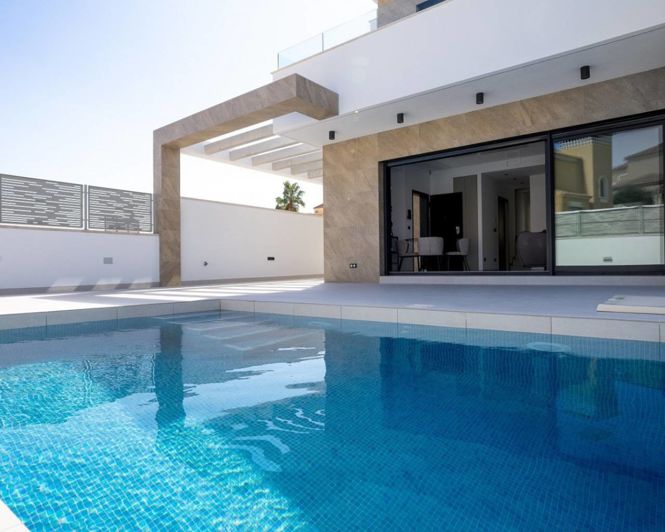 Image No.1-3 Bed Villa for sale