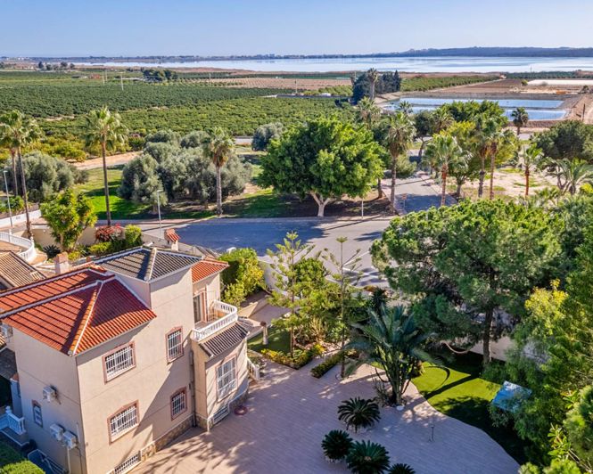 Image No.32-Villa de 5 chambres à vendre à Ciudad Quesada