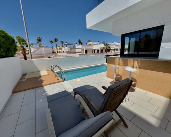 Image No.32-3 Bed Villa for sale