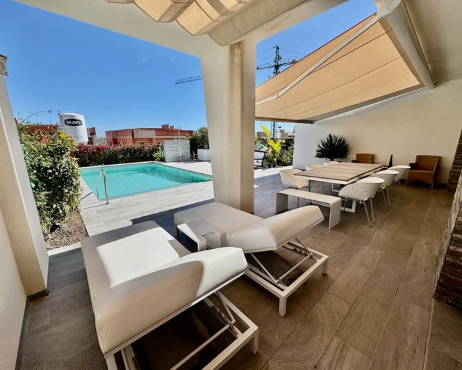 Image No.20-2 Bed Villa for sale