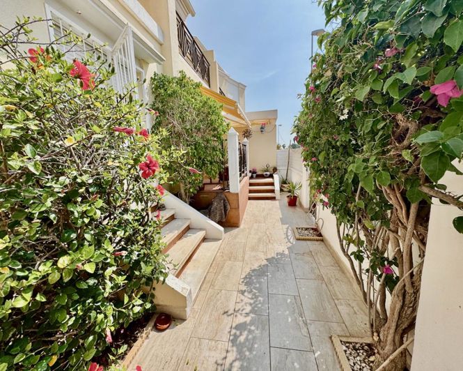 Image No.19-3 Bed Villa for sale