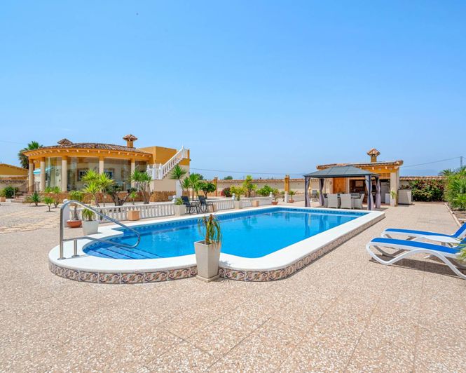 Image No.1-3 Bed Property for sale