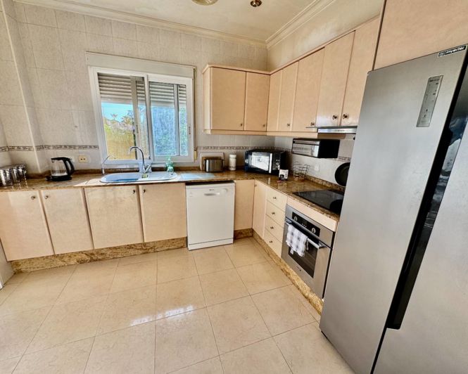 Image No.2-4 Bed Villa for sale