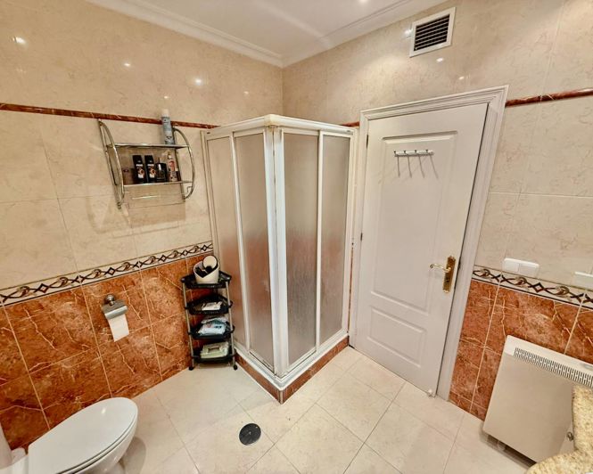 Image No.20-4 Bed Villa for sale