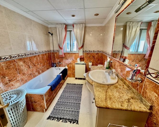 Image No.21-4 Bed Villa for sale