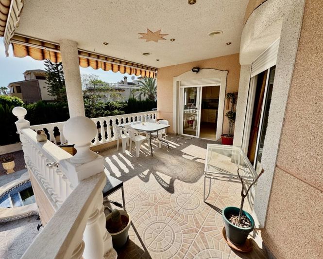 Image No.26-4 Bed Villa for sale