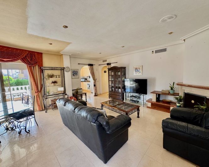 Image No.6-4 Bed Villa for sale