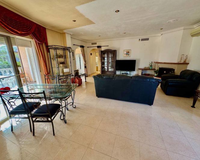 Image No.7-4 Bed Villa for sale