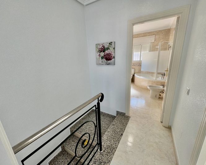 Image No.14-3 Bed Villa for sale