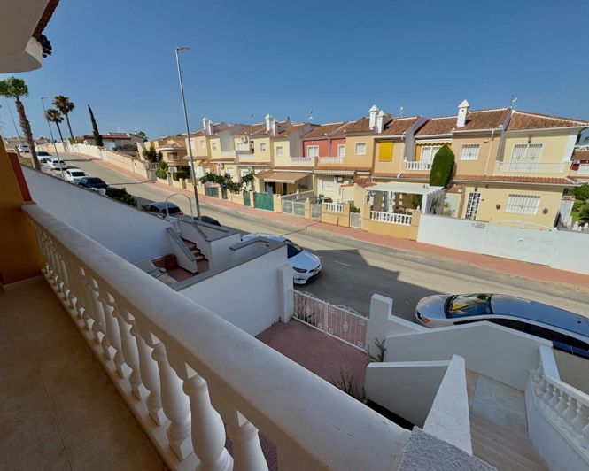 Image No.19-3 Bed Villa for sale