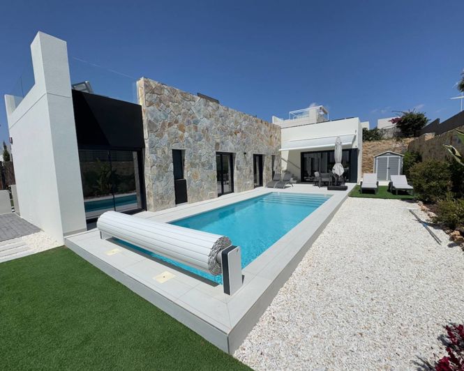 Image No.1-3 Bed Villa for sale