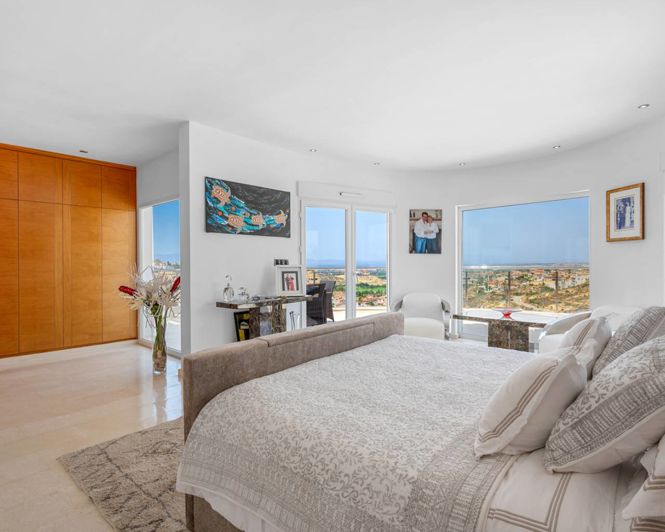 Image No.13-7 Bed Villa for sale