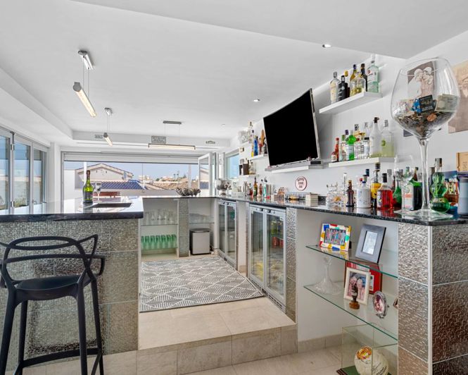 Image No.41-7 Bed Villa for sale