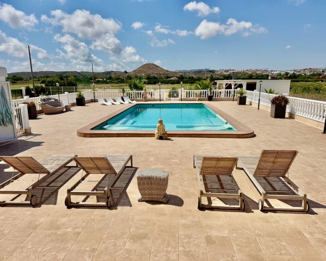 Image No.26-6 Bed Villa for sale