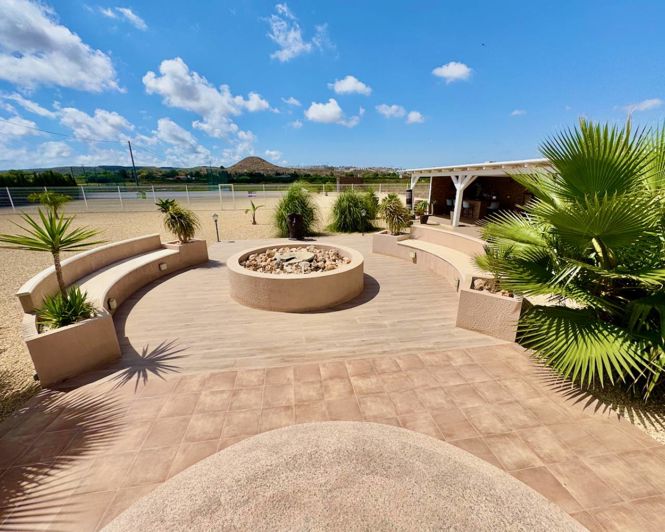 Image No.31-6 Bed Villa for sale