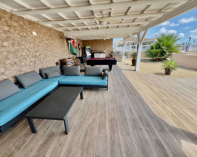 Image No.35-6 Bed Villa for sale