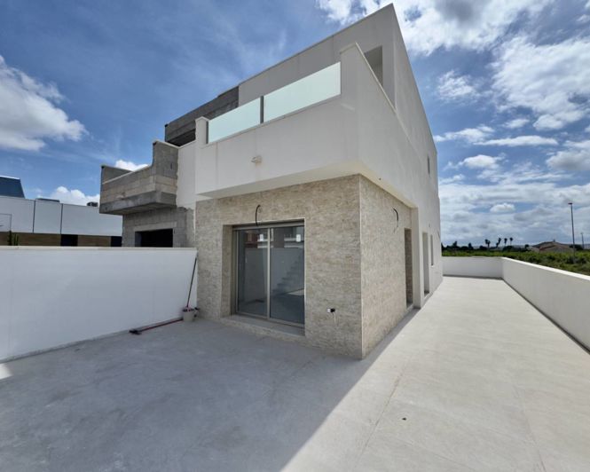 Image No.13-3 Bed Villa for sale