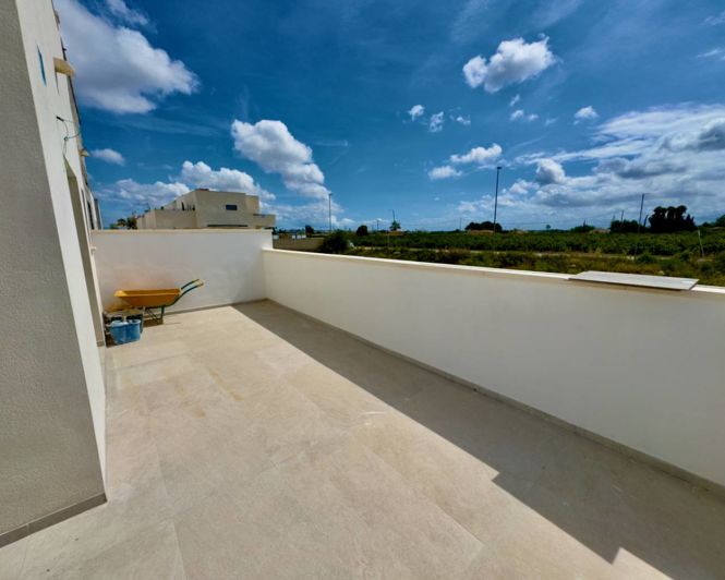 Image No.17-3 Bed Villa for sale