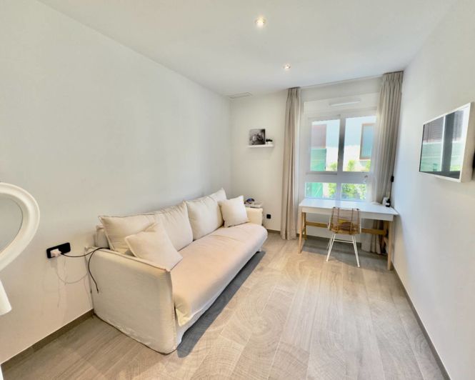 Image No.14-3 Bed Apartment for sale