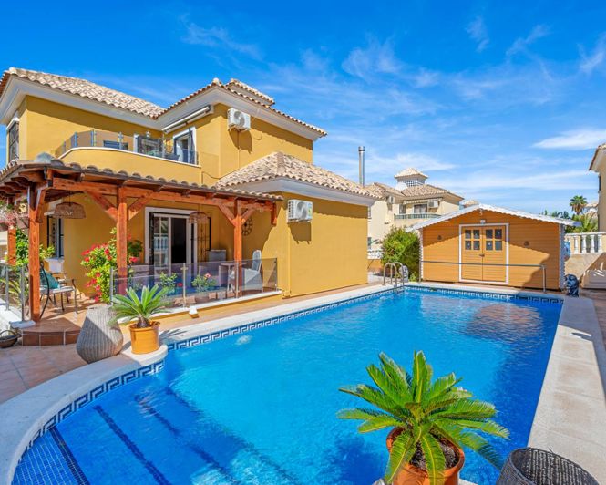 Image No.1-3 Bed Villa for sale