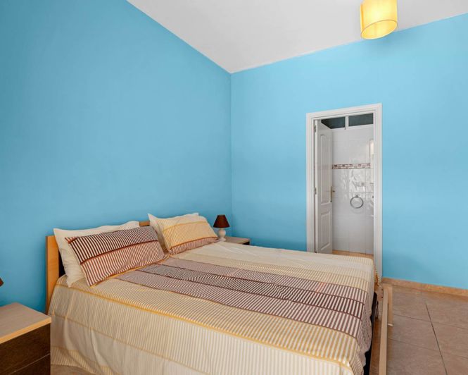 Image No.15-7 Bed Villa for sale