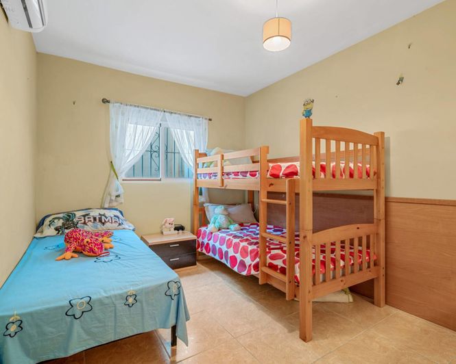 Image No.33-7 Bed Villa for sale