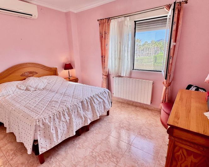 Image No.9-5 Bed Villa for sale